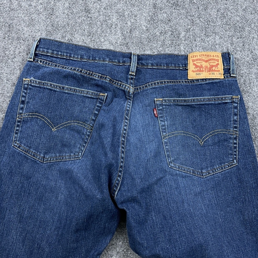 Levi's 505 Jeans Men's 36x30 Blue Straight Medium Wash Stretch Denim EUC - Picture 8 of 10